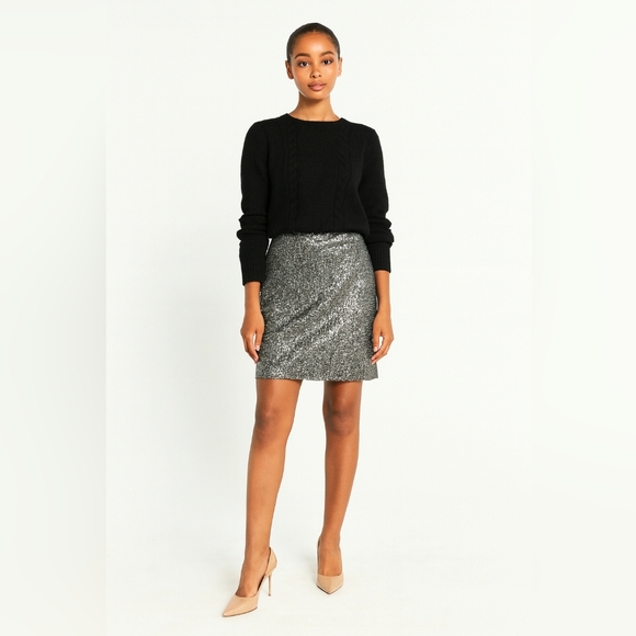 Adrianna Papell Dresses & Skirts - Adrianna Papell Silver Sequin Pencil Skirt Women’s Size Large Holiday Party Glam